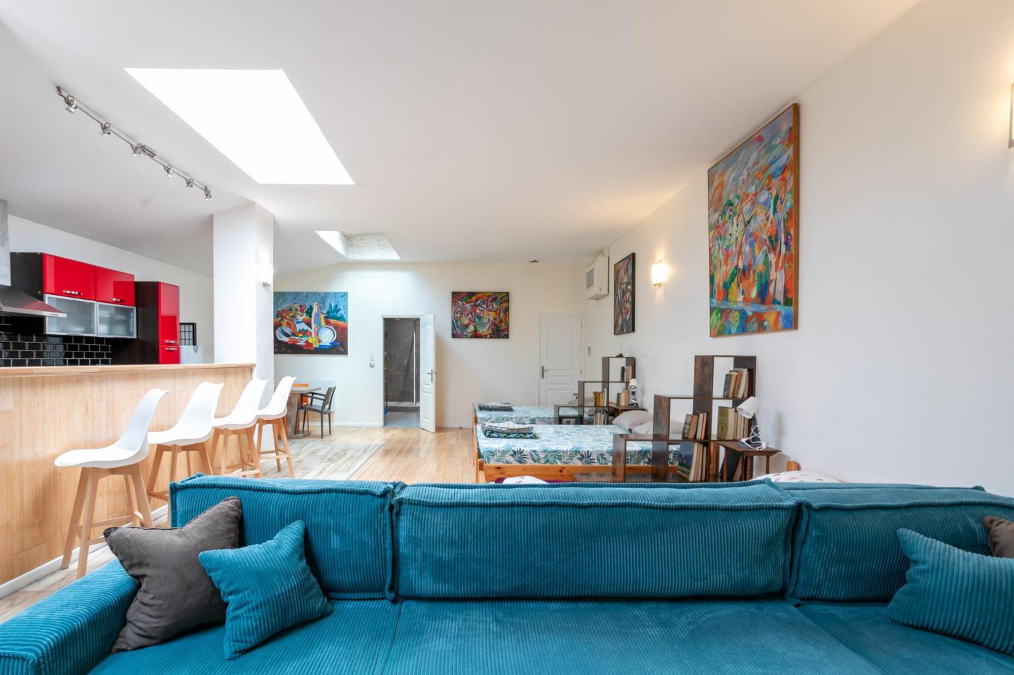 Paris East Side Lodge Pantin Bagian luar foto