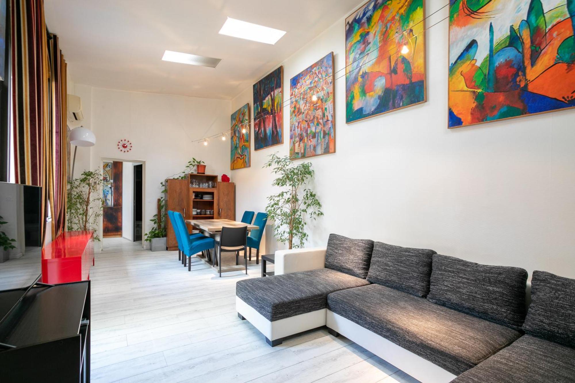 Paris East Side Lodge Pantin Bagian luar foto