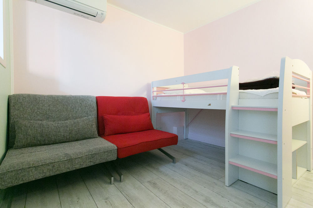 Paris East Side Lodge Pantin Bagian luar foto