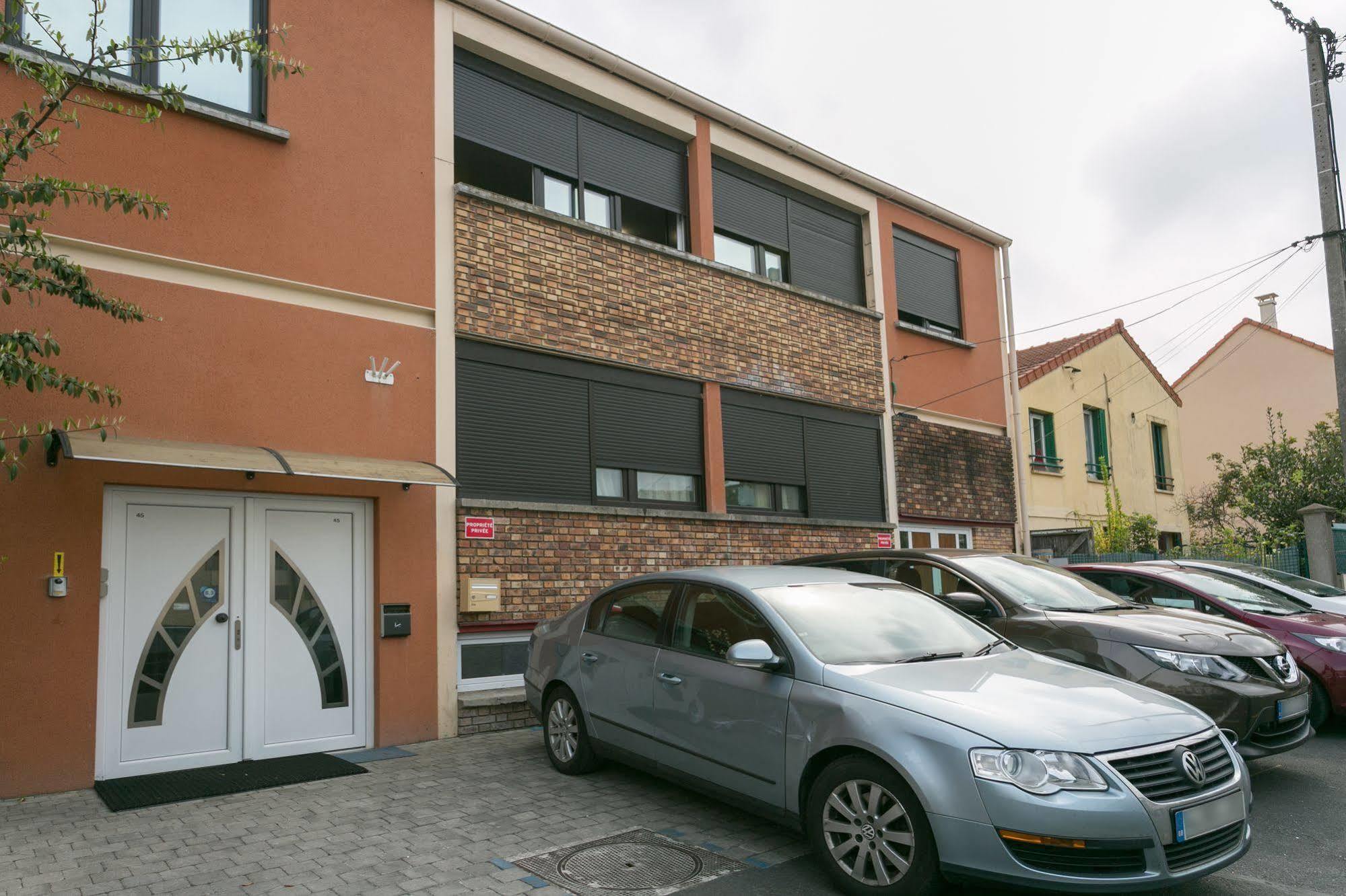 Paris East Side Lodge Pantin Bagian luar foto